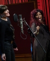 chaka-khan-idina-menzel3-02-gty-iwb-210308_1615223404331_hpEmbed_3x2_992.jpg