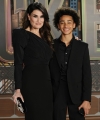 idina-walker-wicked-ap-lv-241111-2_1731356987733_hpEmbed_5x6.jpg